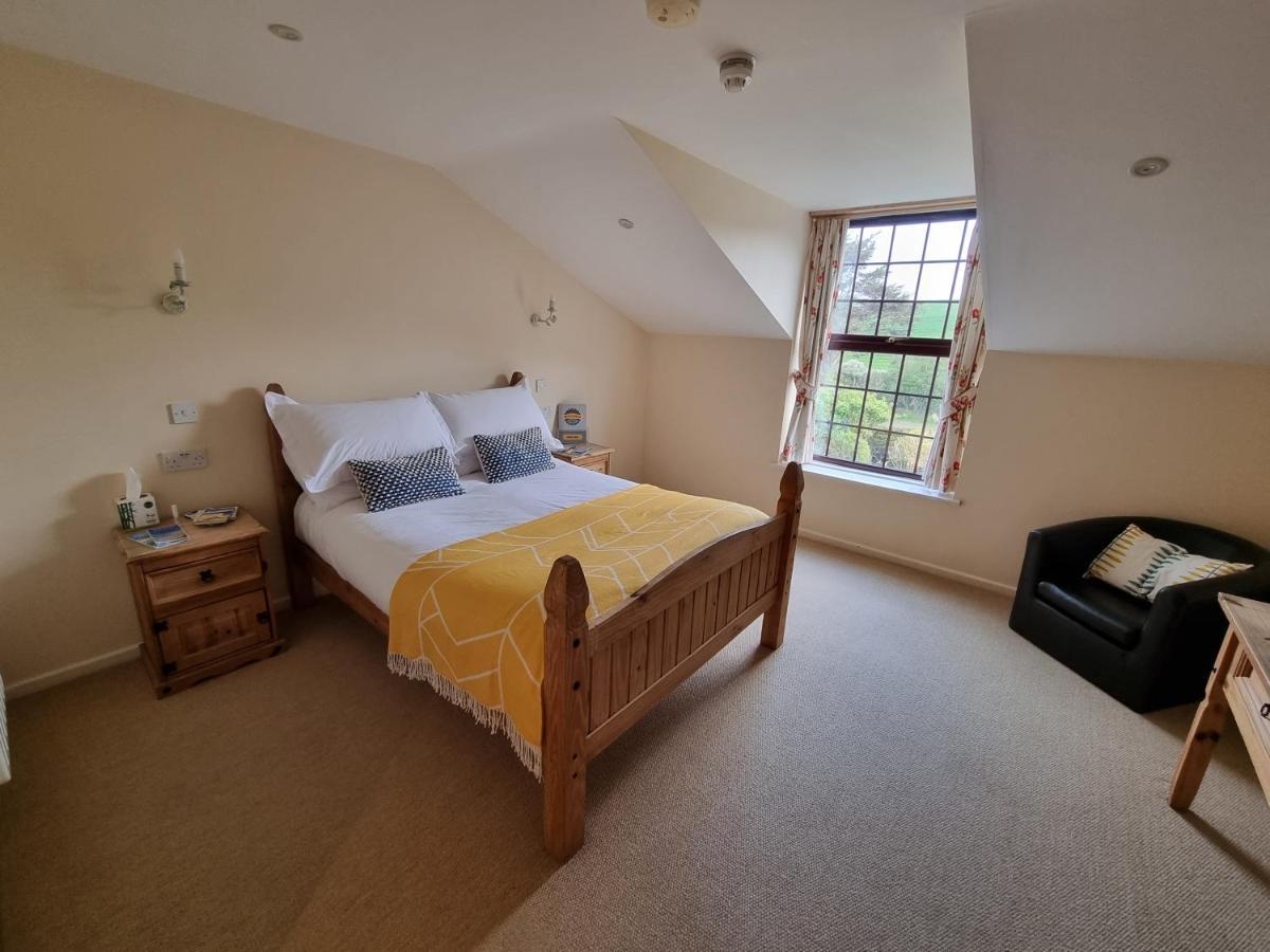 Zucchini Hotel Truro Zewnętrze zdjęcie