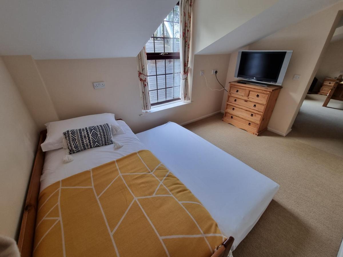 Zucchini Hotel Truro Zewnętrze zdjęcie